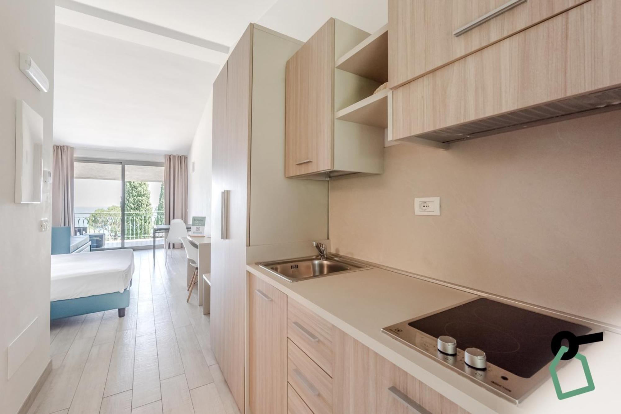 Hotiday Apartment Collection - Desenzano Desenzano del Garda Eksteriør bilde