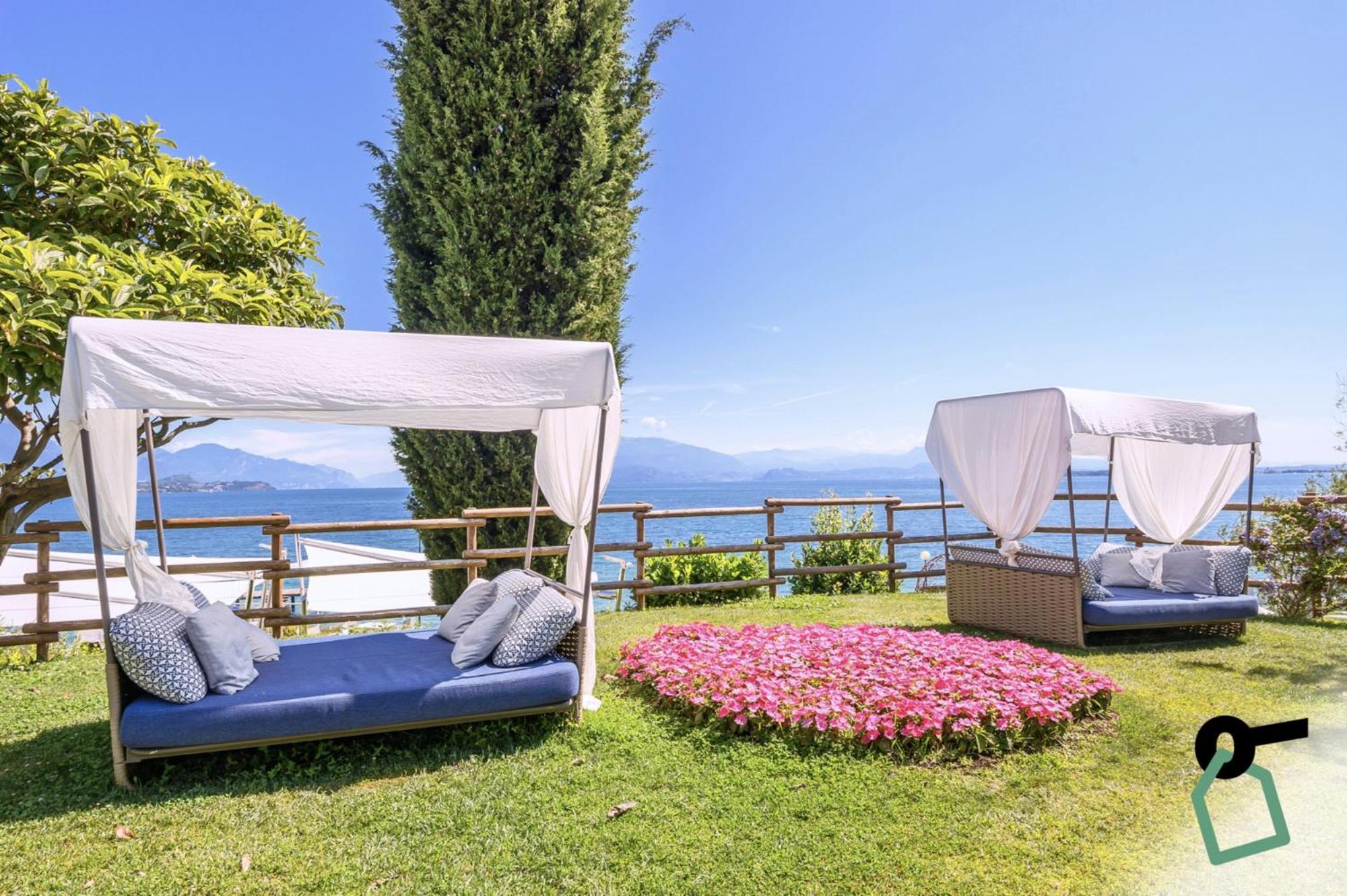Hotiday Apartment Collection - Desenzano Desenzano del Garda Eksteriør bilde